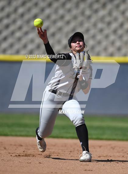 Thumbnail 2 in Canyon @ Yorba Linda photogallery.