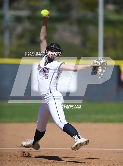 Thumbnail 1 in Canyon @ Yorba Linda photogallery.