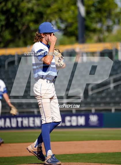 Thumbnail 1 in Perry @ Chandler (AIA 6A Semifinal) photogallery.
