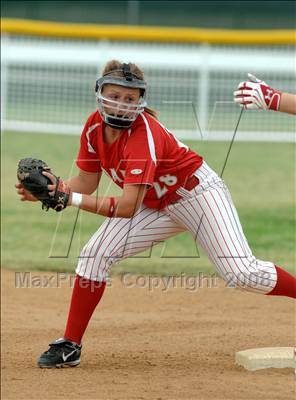 Thumbnail 2 in Garden Grove vs. Loara (Loara Tournament) photogallery.