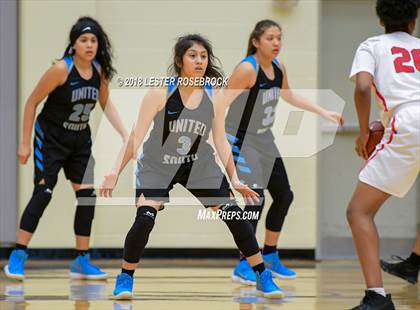 Thumbnail 3 in Judson vs. United South (UIL 6A Regional Semifinal Playoffs) photogallery.