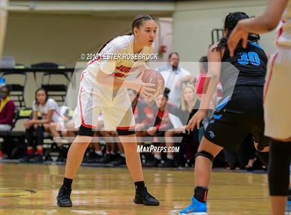 Thumbnail 1 in Judson vs. United South (UIL 6A Regional Semifinal Playoffs) photogallery.