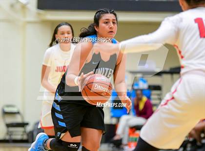 Thumbnail 1 in Judson vs. United South (UIL 6A Regional Semifinal Playoffs) photogallery.