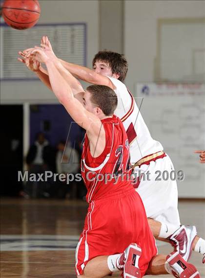 Thumbnail 3 in Lincoln vs. Clovis West (St. Hope Holiday Classic) photogallery.