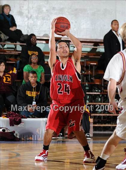 Thumbnail 1 in Lincoln vs. Clovis West (St. Hope Holiday Classic) photogallery.