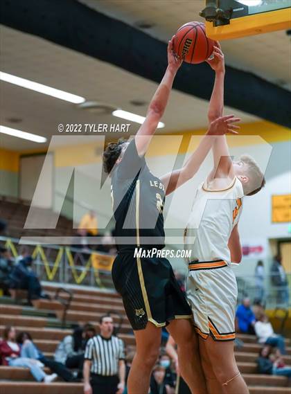 Thumbnail 3 in Speedway vs. Lebanon photogallery.