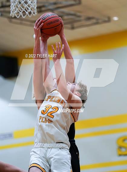 Thumbnail 1 in Speedway vs. Lebanon photogallery.