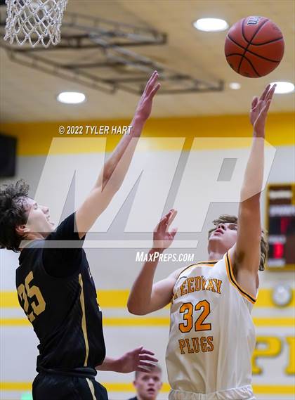 Thumbnail 2 in Speedway vs. Lebanon photogallery.