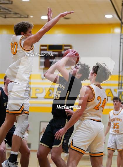 Thumbnail 1 in Speedway vs. Lebanon photogallery.