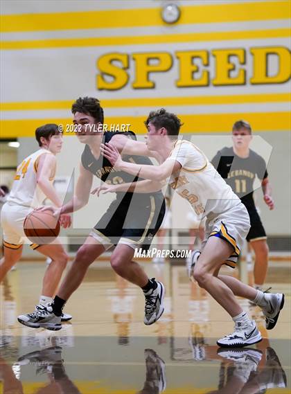 Thumbnail 2 in Speedway vs. Lebanon photogallery.