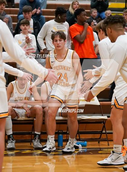 Thumbnail 3 in Speedway vs. Lebanon photogallery.