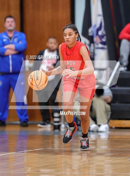 Thumbnail 2 in Fairmont vs. Red Springs (2023 Robeson County Shootout) photogallery.