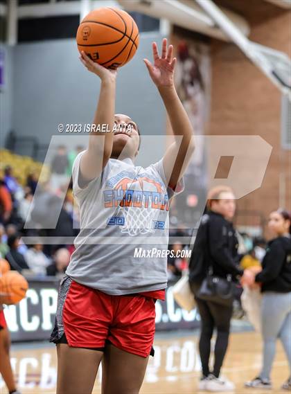 Thumbnail 3 in Fairmont vs. Red Springs (2023 Robeson County Shootout) photogallery.