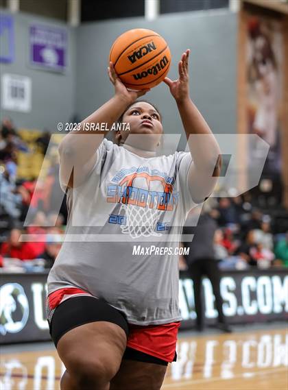 Thumbnail 1 in Fairmont vs. Red Springs (2023 Robeson County Shootout) photogallery.
