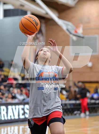 Thumbnail 2 in Fairmont vs. Red Springs (2023 Robeson County Shootout) photogallery.
