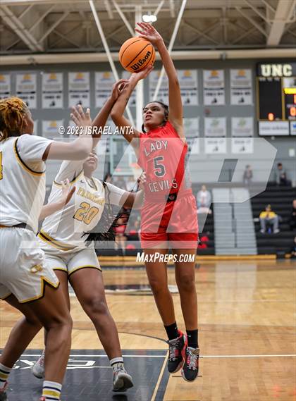Thumbnail 1 in Fairmont vs. Red Springs (2023 Robeson County Shootout) photogallery.