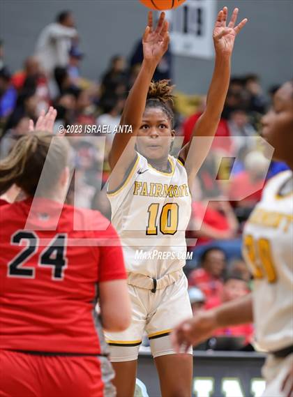 Thumbnail 2 in Fairmont vs. Red Springs (2023 Robeson County Shootout) photogallery.