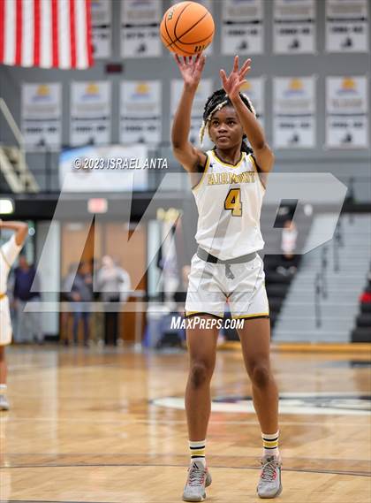 Thumbnail 1 in Fairmont vs. Red Springs (2023 Robeson County Shootout) photogallery.