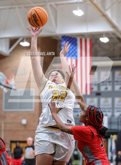 Thumbnail 1 in Fairmont vs. Red Springs (2023 Robeson County Shootout) photogallery.