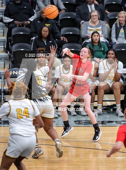 Thumbnail 3 in Fairmont vs. Red Springs (2023 Robeson County Shootout) photogallery.