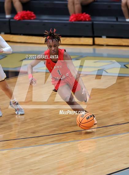 Thumbnail 1 in Fairmont vs. Red Springs (2023 Robeson County Shootout) photogallery.