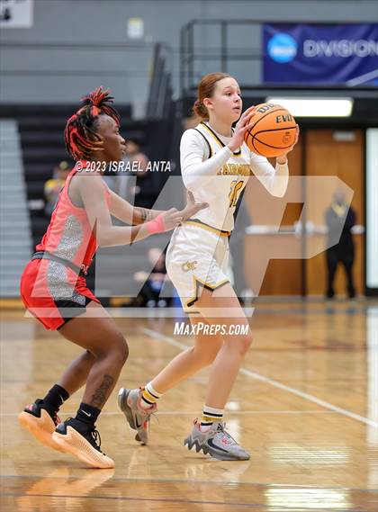 Thumbnail 1 in Fairmont vs. Red Springs (2023 Robeson County Shootout) photogallery.