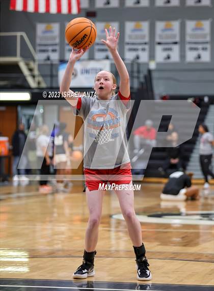 Thumbnail 1 in Fairmont vs. Red Springs (2023 Robeson County Shootout) photogallery.
