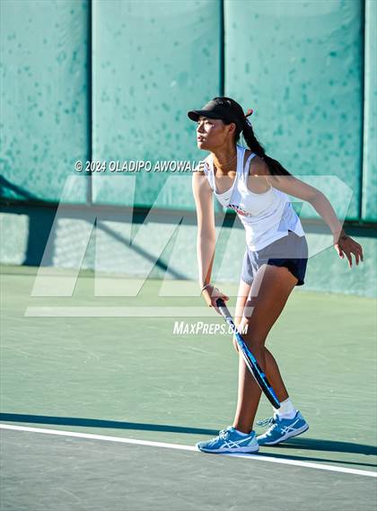 Thumbnail 3 in Seven Lakes vs Westwood (UIL 6A Tennis Final) photogallery.