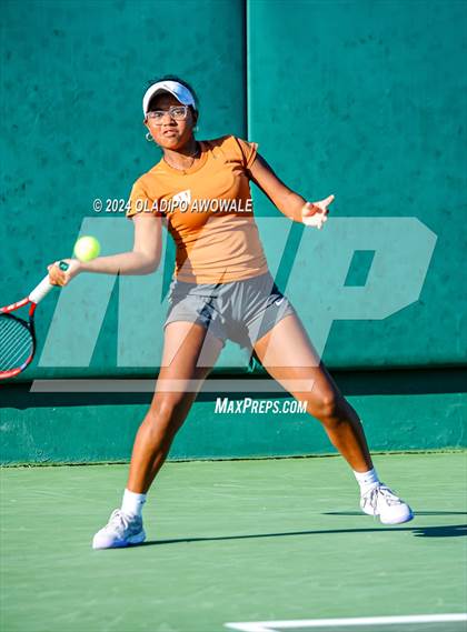 Thumbnail 2 in Seven Lakes vs Westwood (UIL 6A Tennis Final) photogallery.