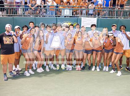 Thumbnail 3 in Seven Lakes vs Westwood (UIL 6A Tennis Final) photogallery.