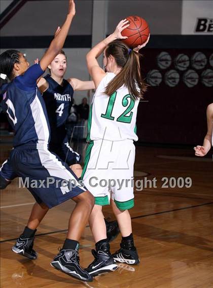 Thumbnail 1 in Edmond North vs Van Buren (Sherman Holiday Tournament) photogallery.
