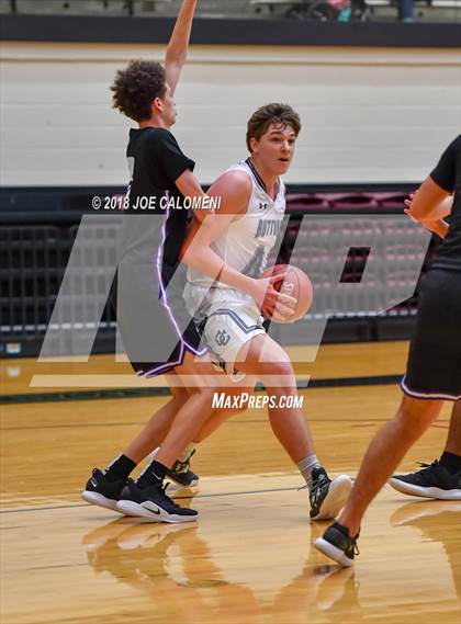 Thumbnail 1 in Central Catholic vs Warren (NEISD/NISD Basketball Tournament) photogallery.