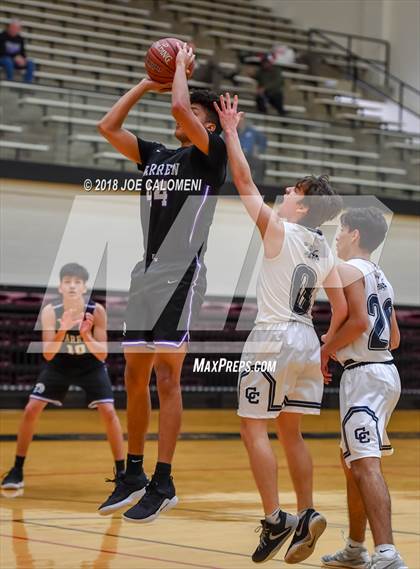 Thumbnail 1 in Central Catholic vs Warren (NEISD/NISD Basketball Tournament) photogallery.