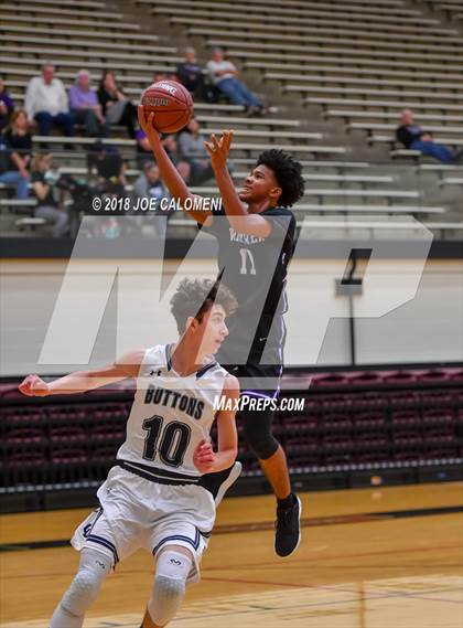 Thumbnail 1 in Central Catholic vs Warren (NEISD/NISD Basketball Tournament) photogallery.