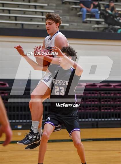 Thumbnail 1 in Central Catholic vs Warren (NEISD/NISD Basketball Tournament) photogallery.