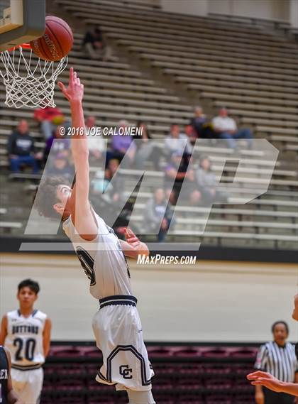 Thumbnail 2 in Central Catholic vs Warren (NEISD/NISD Basketball Tournament) photogallery.