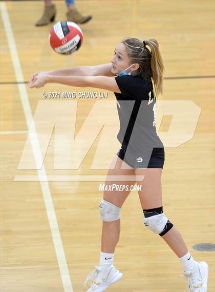 Thumbnail 1 in Capistrano Valley @ Jserra Catholic photogallery.