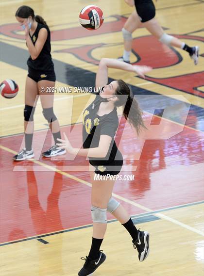 Thumbnail 3 in Capistrano Valley @ Jserra Catholic photogallery.