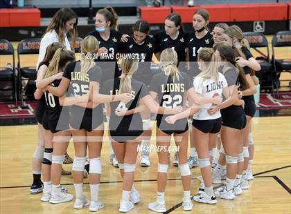 Thumbnail 2 in Capistrano Valley @ Jserra Catholic photogallery.