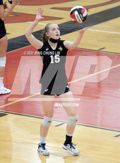Thumbnail 2 in Capistrano Valley @ Jserra Catholic photogallery.
