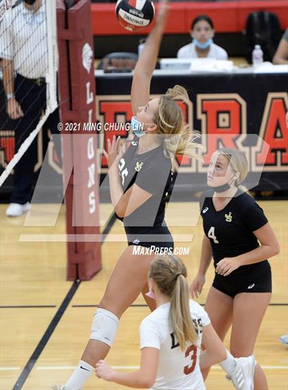 Thumbnail 3 in Capistrano Valley @ Jserra Catholic photogallery.