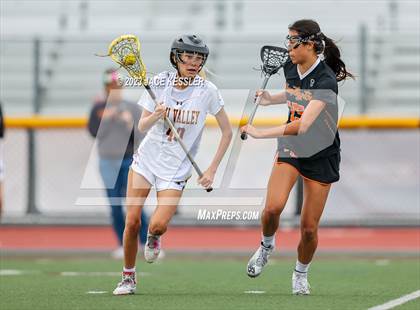 Thumbnail 2 in Huntington Beach @ Simi Valley (CIF-SS Div-3 Quarterfinal) photogallery.