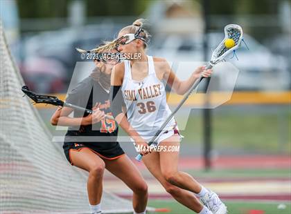 Thumbnail 3 in Huntington Beach @ Simi Valley (CIF-SS Div-3 Quarterfinal) photogallery.