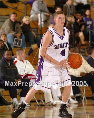 Thumbnail 2 in North Broward Prep vs. Sacramento (Les Schwab Challenge) photogallery.
