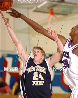 Thumbnail 2 in North Broward Prep vs. Sacramento (Les Schwab Challenge) photogallery.