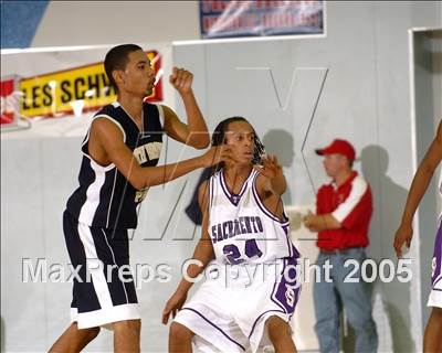 Thumbnail 2 in North Broward Prep vs. Sacramento (Les Schwab Challenge) photogallery.