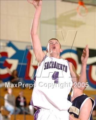 Thumbnail 2 in North Broward Prep vs. Sacramento (Les Schwab Challenge) photogallery.