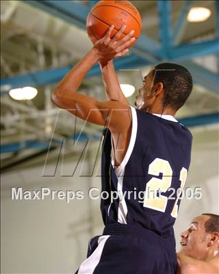 Thumbnail 3 in North Broward Prep vs. Sacramento (Les Schwab Challenge) photogallery.
