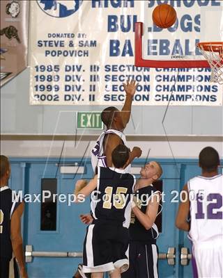 Thumbnail 3 in North Broward Prep vs. Sacramento (Les Schwab Challenge) photogallery.