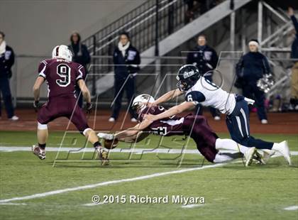Thumbnail 2 in Exeter vs. Goffstown (NHIAA Division 1 Final) photogallery.